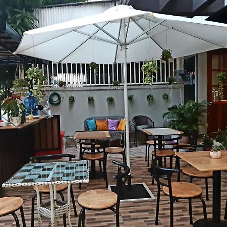 Lalune Hotel Phnom Penh Luaran gambar