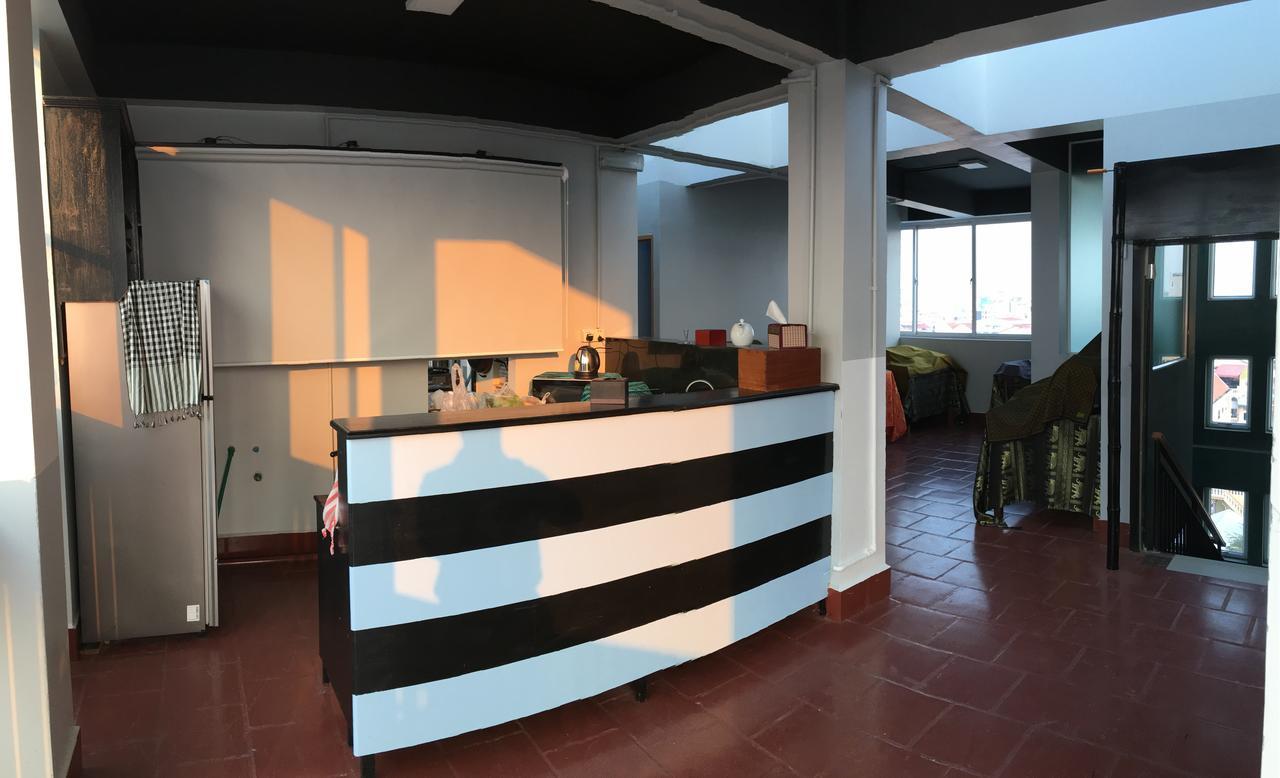 Lalune Hotel Phnom Penh Luaran gambar