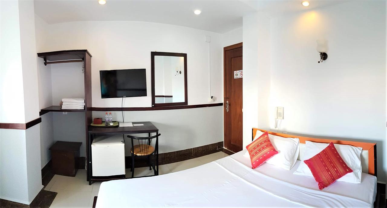 Lalune Hotel Phnom Penh Luaran gambar
