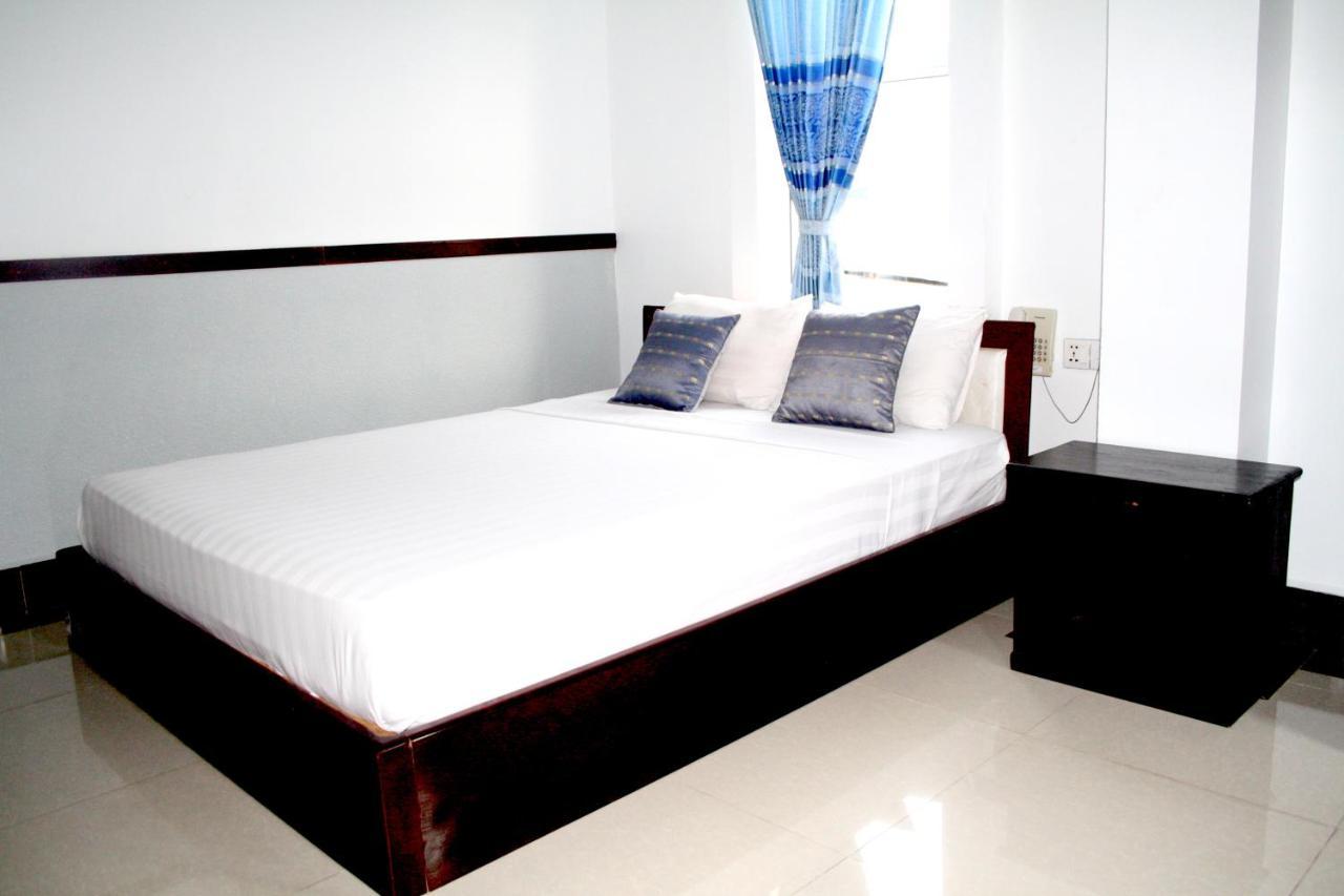 Lalune Hotel Phnom Penh Luaran gambar